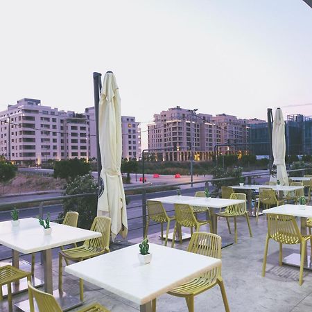 The Stay Furnished Apartments ดบาเยห์ ภายนอก รูปภาพ