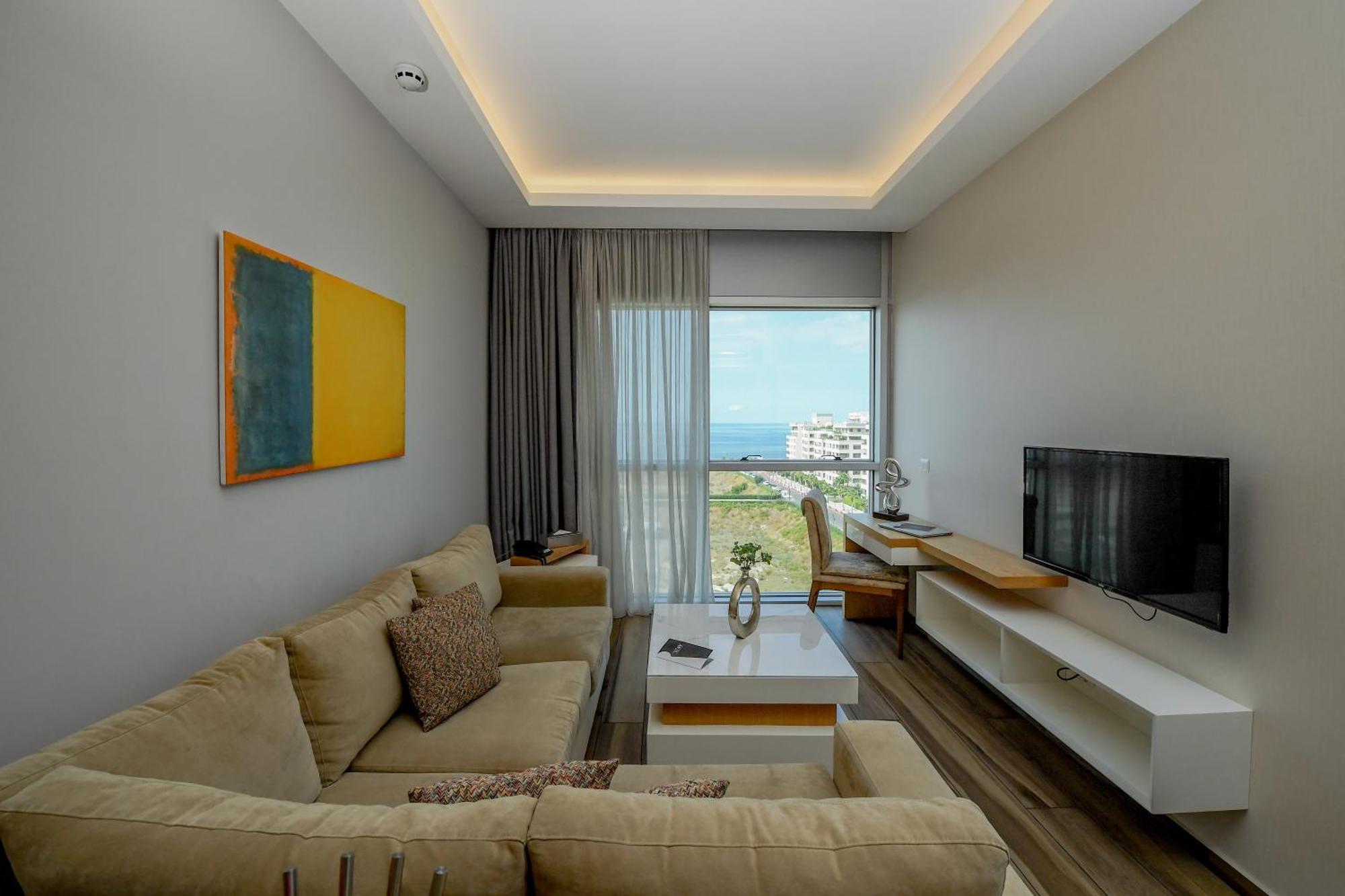 The Stay Furnished Apartments ดบาเยห์ ภายนอก รูปภาพ