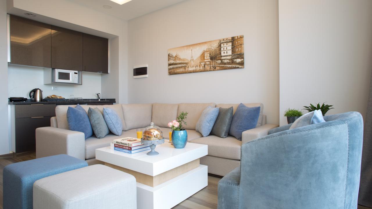 The Stay Furnished Apartments ดบาเยห์ ภายนอก รูปภาพ