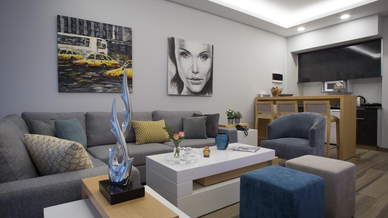 The Stay Furnished Apartments ดบาเยห์ ภายนอก รูปภาพ