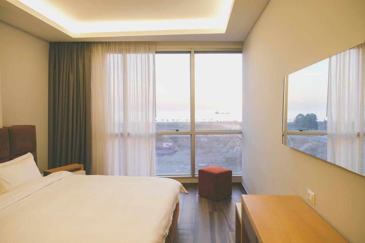 The Stay Furnished Apartments ดบาเยห์ ภายนอก รูปภาพ